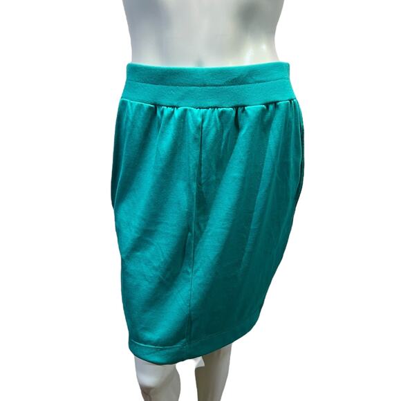 Green Diversity Sports Petite Skirt, Good Condition - Picture 9 of 9
